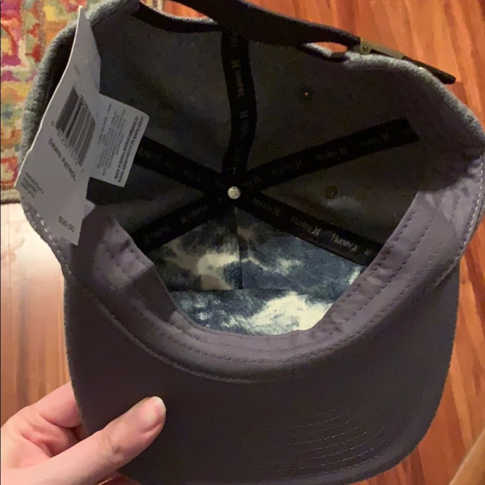 NWT Hurley Yupoong Cap - Picture 4 of 5